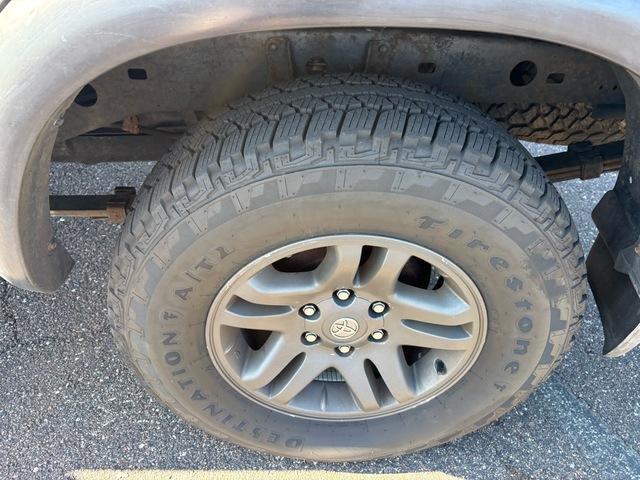 used 2001 Toyota Tundra car, priced at $9,900