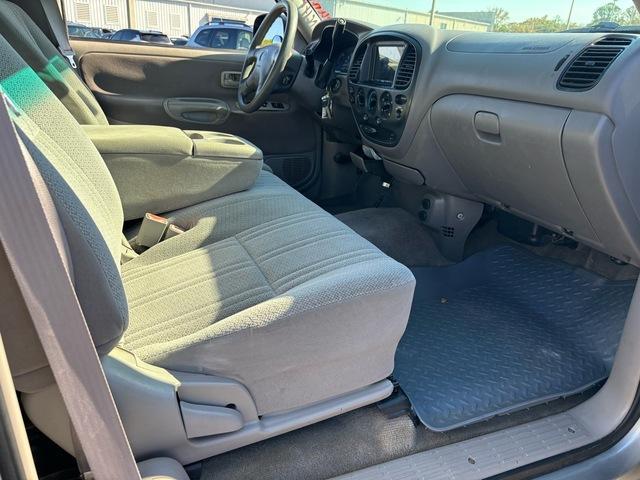 used 2001 Toyota Tundra car, priced at $9,900