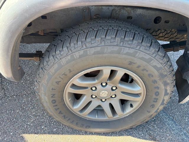 used 2001 Toyota Tundra car, priced at $9,900