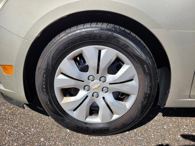 used 2014 Chevrolet Cruze car, priced at $5,011