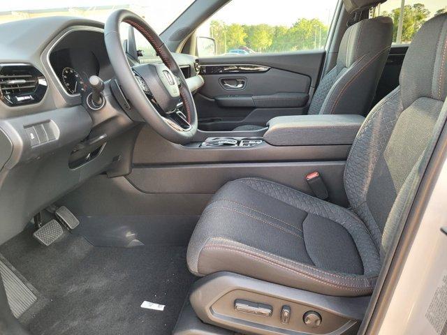 new 2025 Honda Pilot car, priced at $41,396