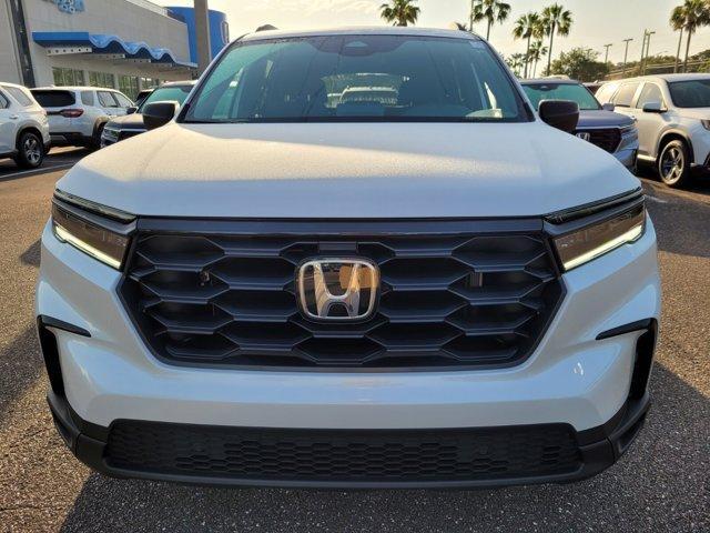 new 2025 Honda Pilot car, priced at $41,396