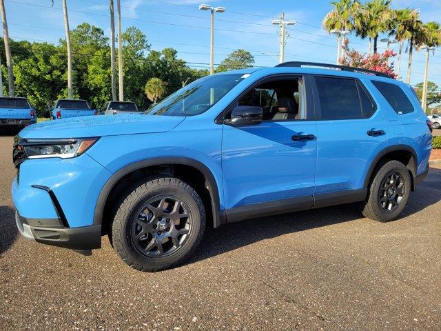 new 2025 Honda Pilot car, priced at $48,215
