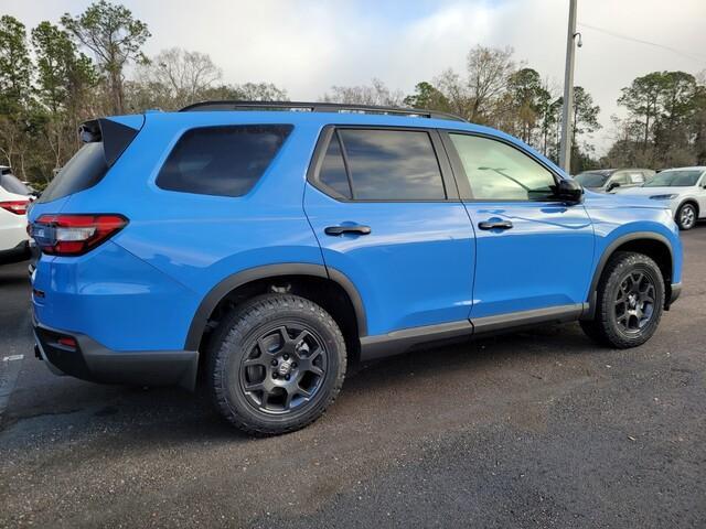 new 2025 Honda Pilot car, priced at $48,678