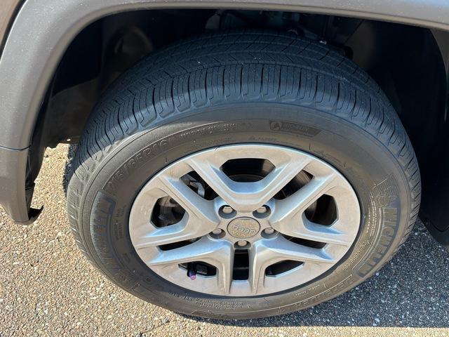 used 2018 Jeep Compass car, priced at $15,281