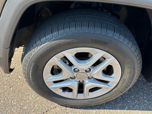 used 2018 Jeep Compass car, priced at $15,281