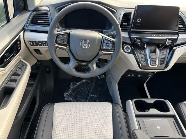 new 2026 Honda Odyssey car, priced at $50,702