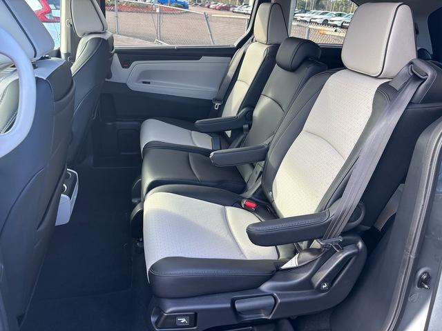 new 2026 Honda Odyssey car, priced at $50,702