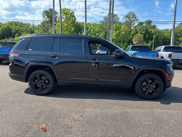used 2023 Jeep Grand Cherokee L car, priced at $28,000