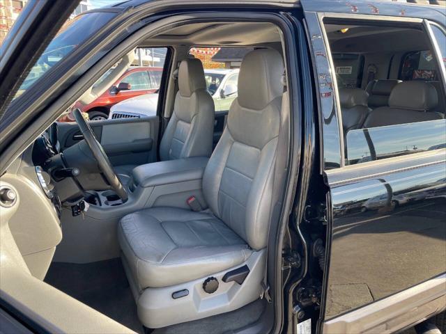 used 2005 Ford Expedition car, priced at $6,995