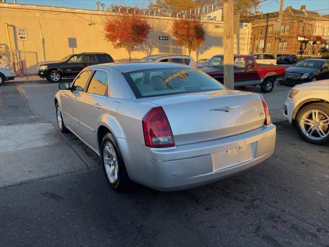 used 2006 Chrysler 300 car, priced at $3,995