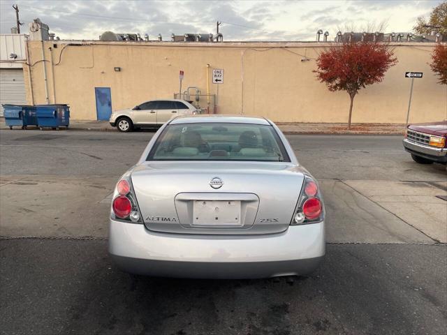 used 2006 Nissan Altima car, priced at $3,995