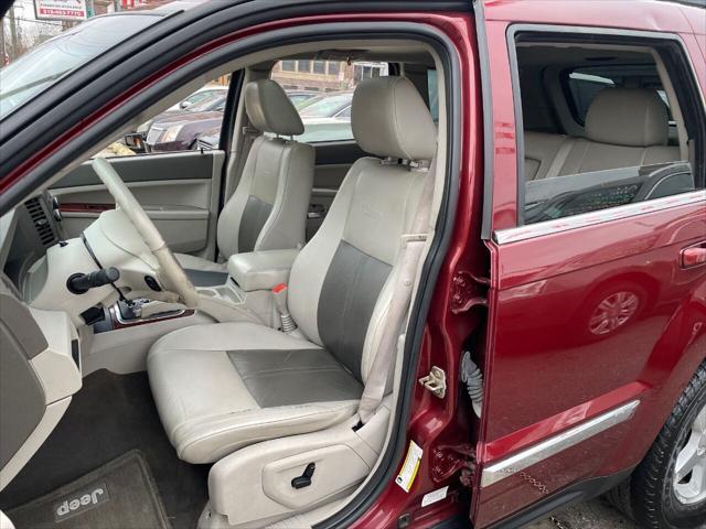 used 2007 Jeep Grand Cherokee car, priced at $7,995