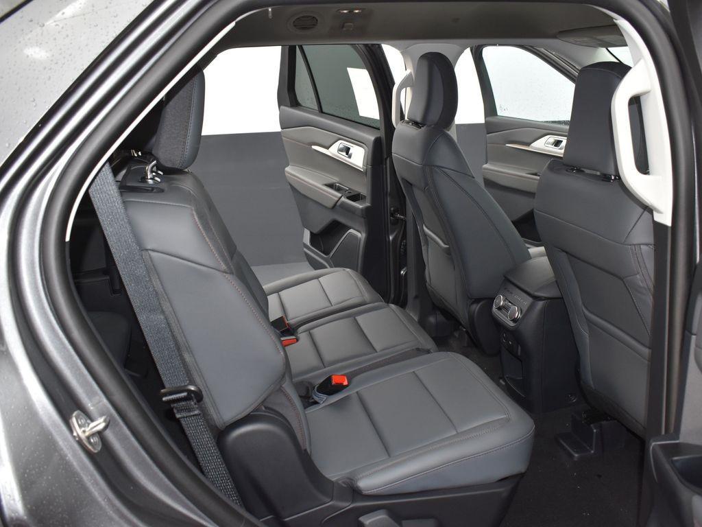 new 2025 Ford Explorer car, priced at $45,688