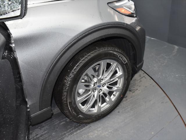 new 2025 Ford Explorer car, priced at $42,991