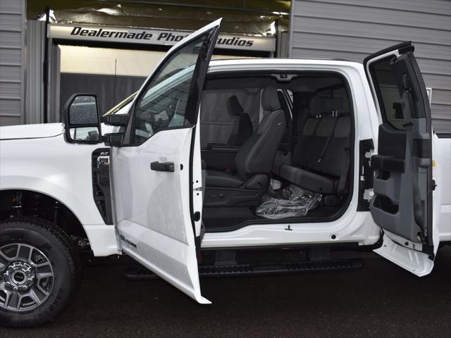 new 2025 Ford F-250 car, priced at $67,870