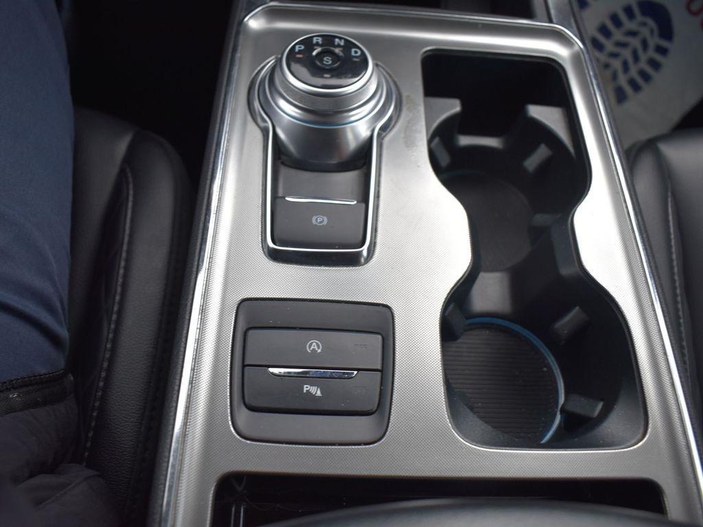 used 2024 Ford Edge car, priced at $26,109