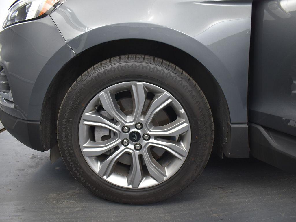 used 2024 Ford Edge car, priced at $26,109