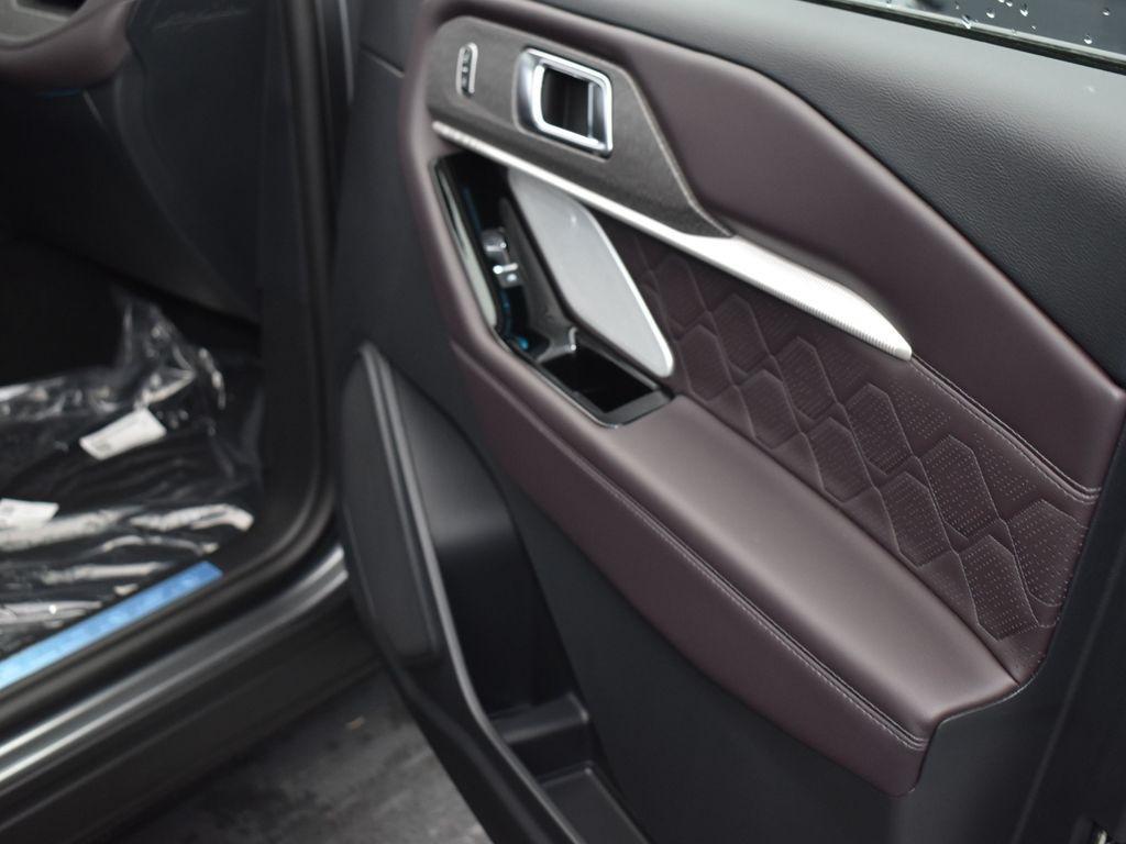 new 2025 Ford Explorer car, priced at $60,300