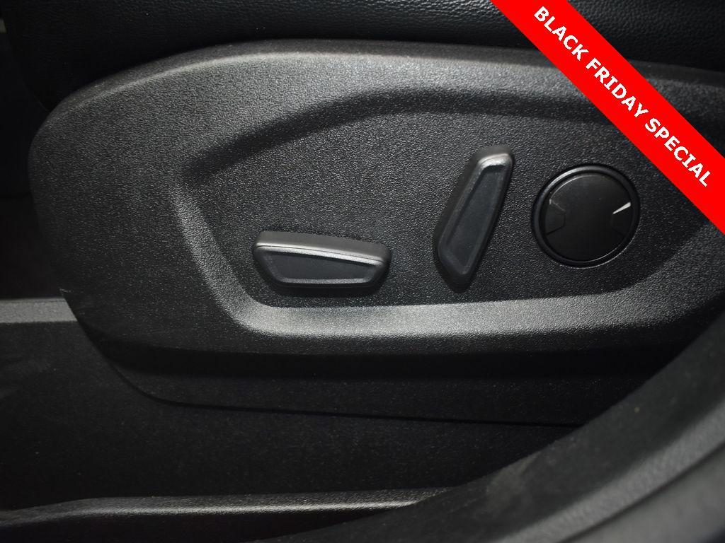 used 2024 Ford Edge car, priced at $25,991