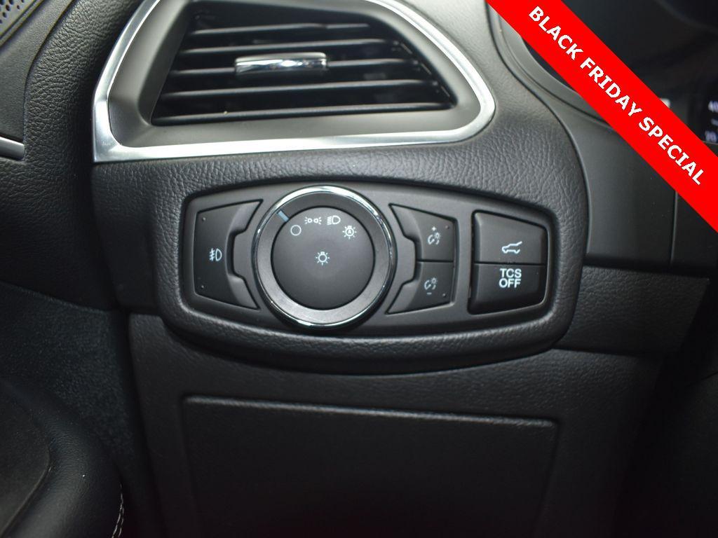 used 2024 Ford Edge car, priced at $25,991