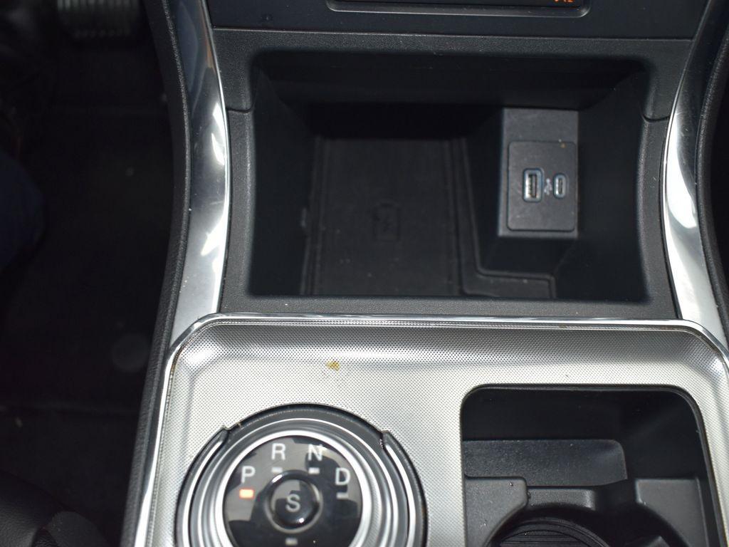 used 2024 Ford Edge car, priced at $26,899