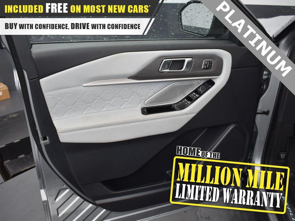 new 2025 Ford Explorer car, priced at $59,807