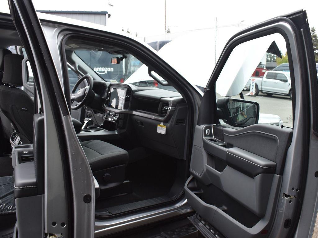 new 2025 Ford F-150 Lightning car, priced at $65,140