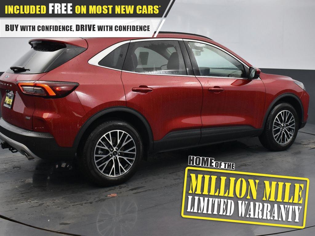new 2025 Ford Escape PHEV car, priced at $39,888