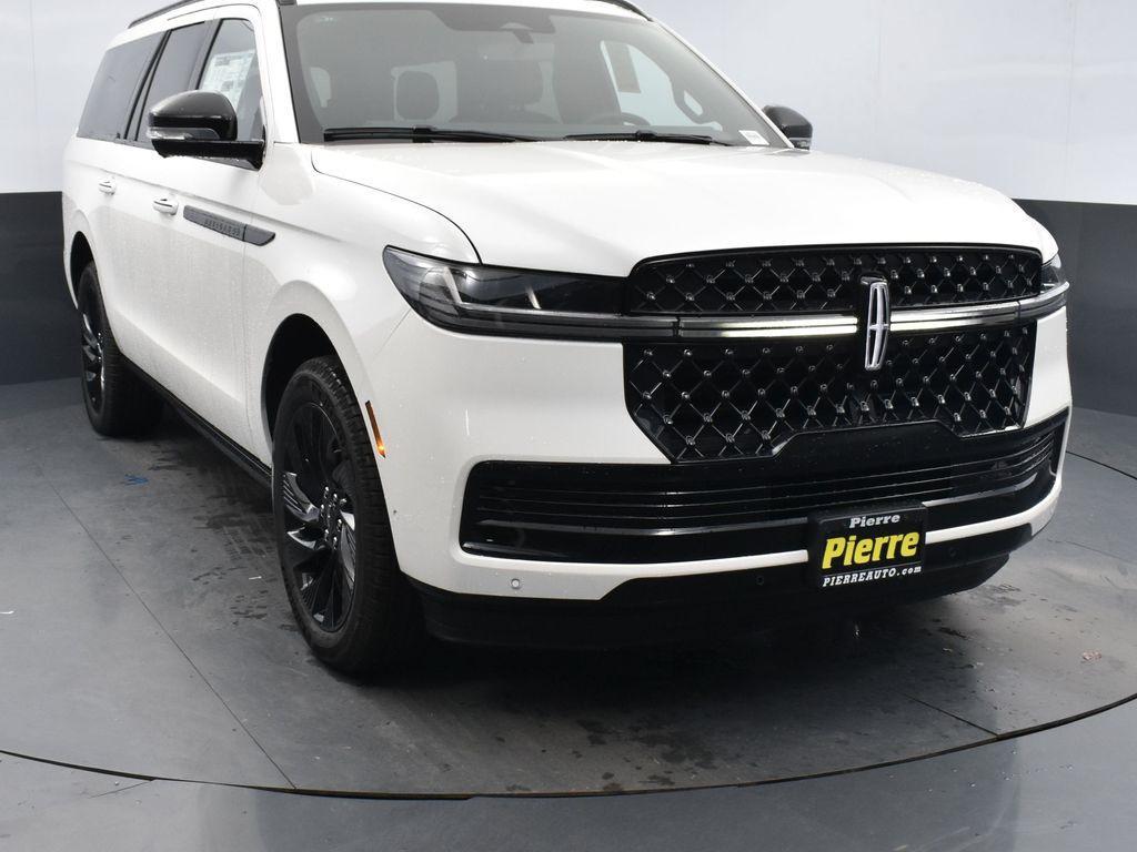 new 2025 Lincoln Navigator car, priced at $108,830