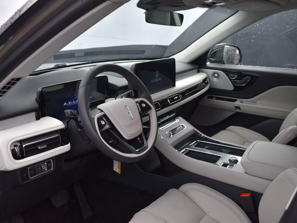 new 2025 Lincoln Aviator car, priced at $71,995