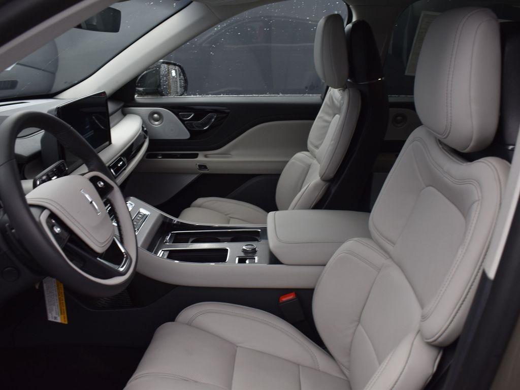 new 2025 Lincoln Aviator car, priced at $71,995
