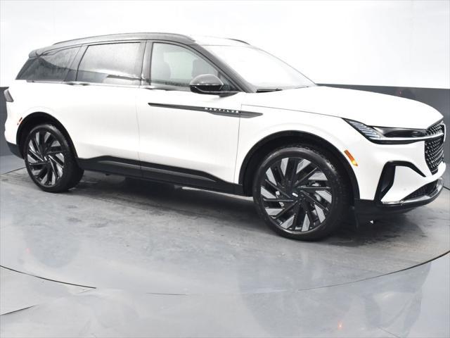 new 2025 Lincoln Nautilus car, priced at $62,400