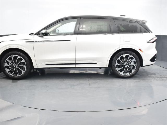 new 2025 Lincoln Nautilus car, priced at $58,540