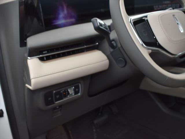 new 2025 Lincoln Nautilus car, priced at $58,540