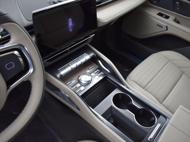 new 2025 Lincoln Nautilus car, priced at $58,540