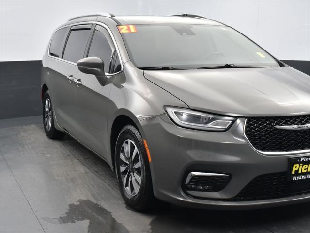 used 2021 Chrysler Pacifica car, priced at $21,584