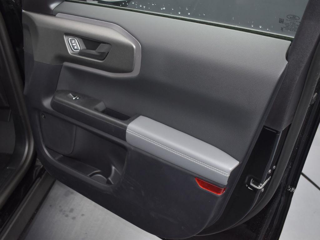 new 2025 Ford Bronco Sport car, priced at $41,589