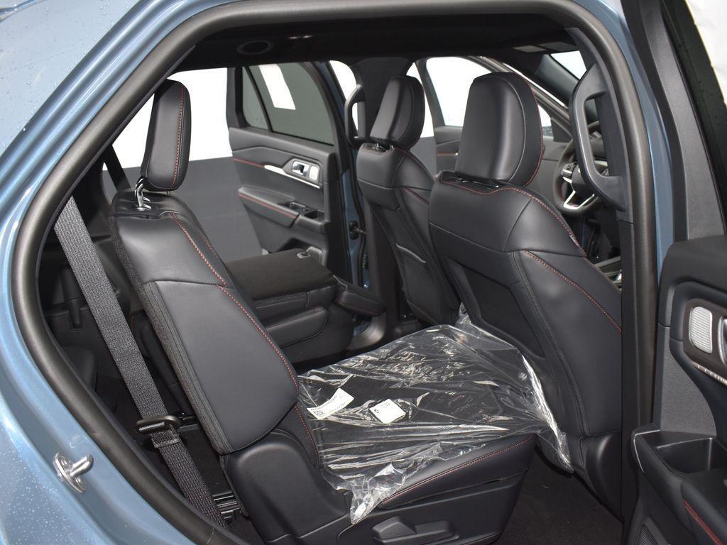 new 2025 Ford Explorer car, priced at $58,588