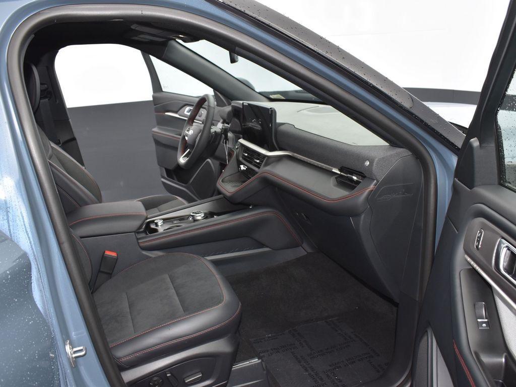 new 2025 Ford Explorer car, priced at $58,588