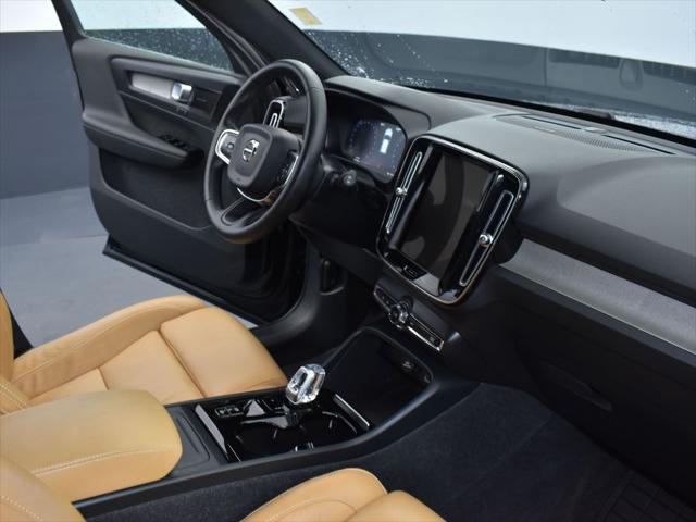 used 2022 Volvo XC40 car, priced at $35,209