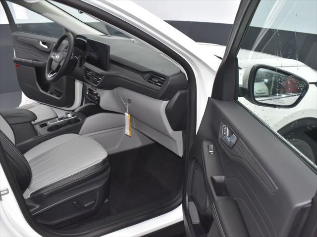 new 2025 Ford Escape PHEV car, priced at $40,515