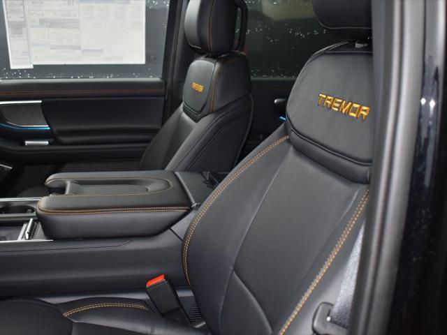 new 2025 Ford Expedition car, priced at $83,720