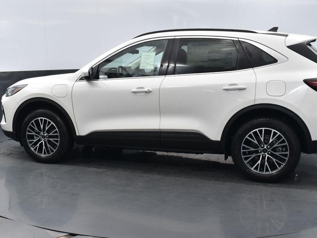 new 2025 Ford Escape PHEV car, priced at $35,380