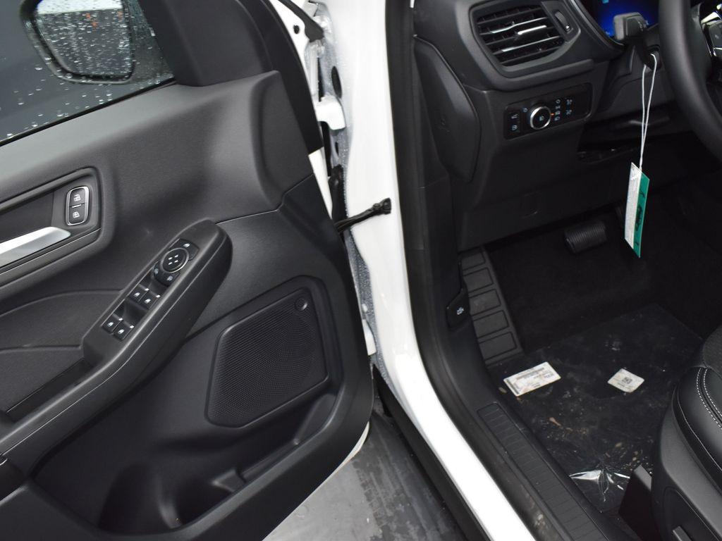 new 2025 Ford Escape PHEV car, priced at $35,380
