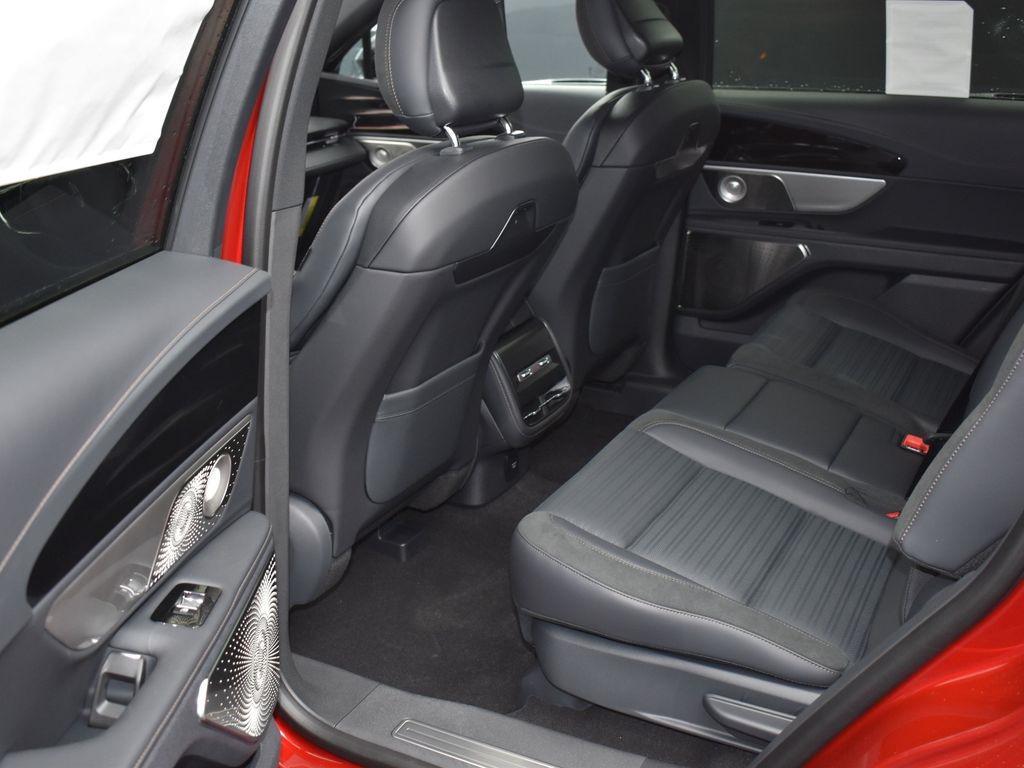 new 2025 Lincoln Nautilus car, priced at $75,980