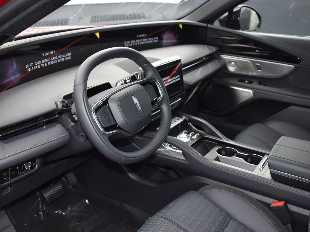 new 2025 Lincoln Nautilus car, priced at $75,980