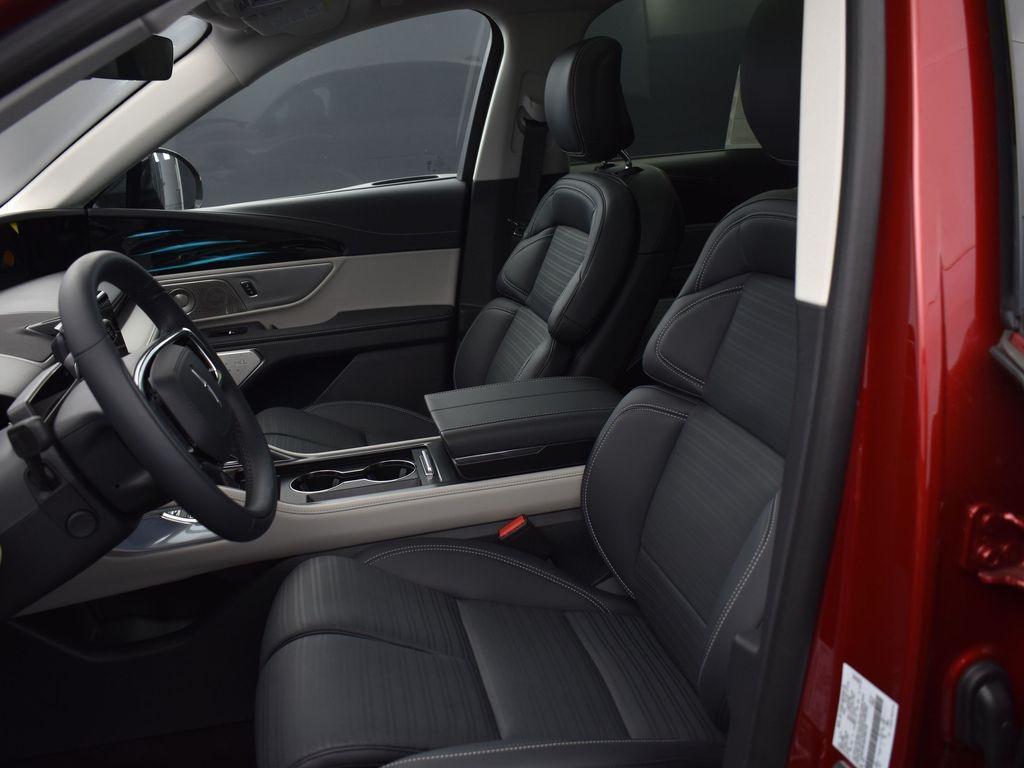 new 2025 Lincoln Nautilus car, priced at $72,480