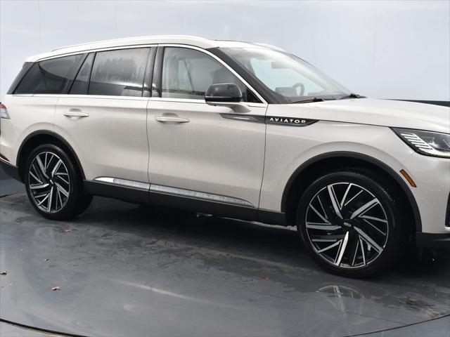 new 2025 Lincoln Aviator car, priced at $75,888