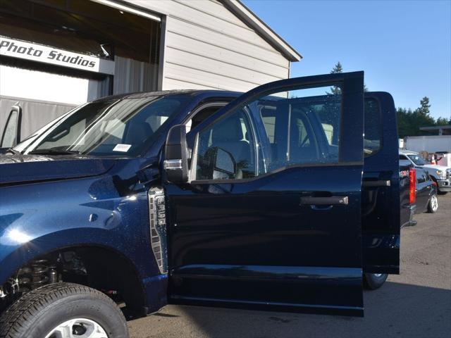 new 2025 Ford F-350 car, priced at $53,809
